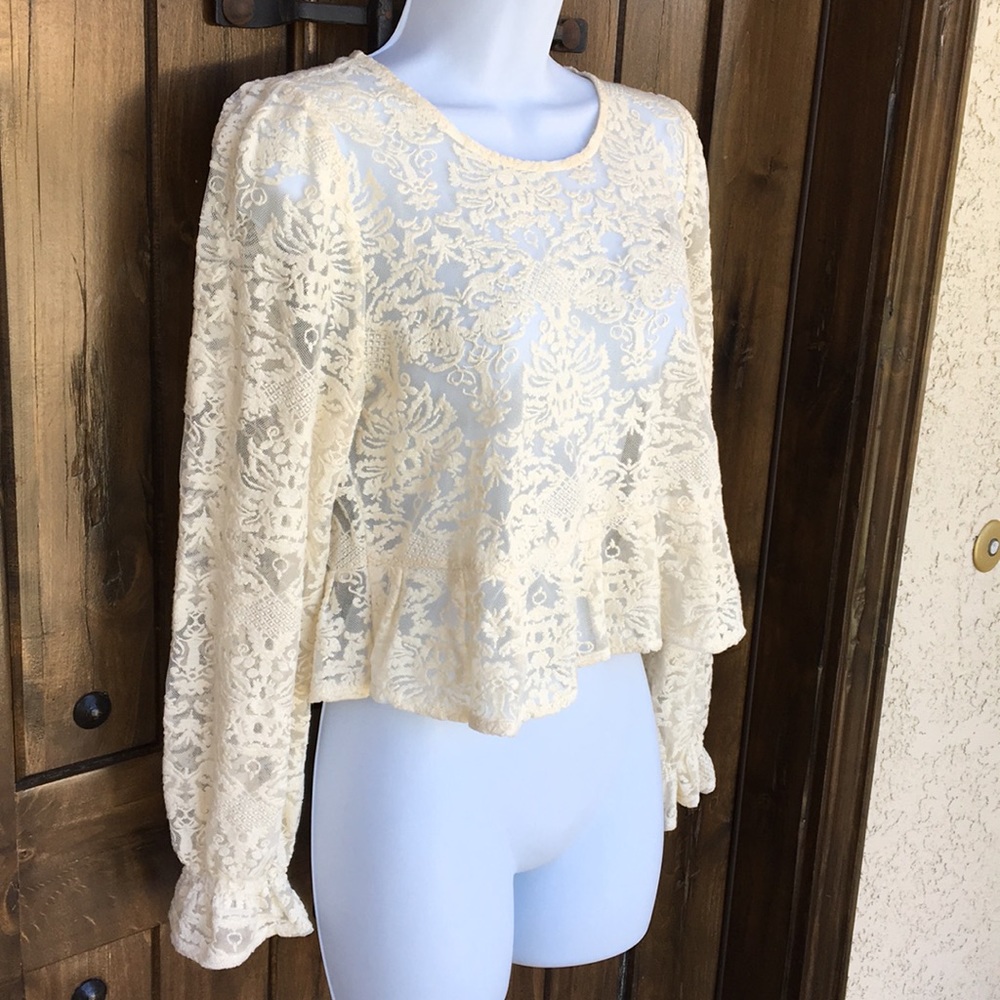 Zara Ivory Lace Ruffle Crop Top Blouse L - Picture 2 of 8